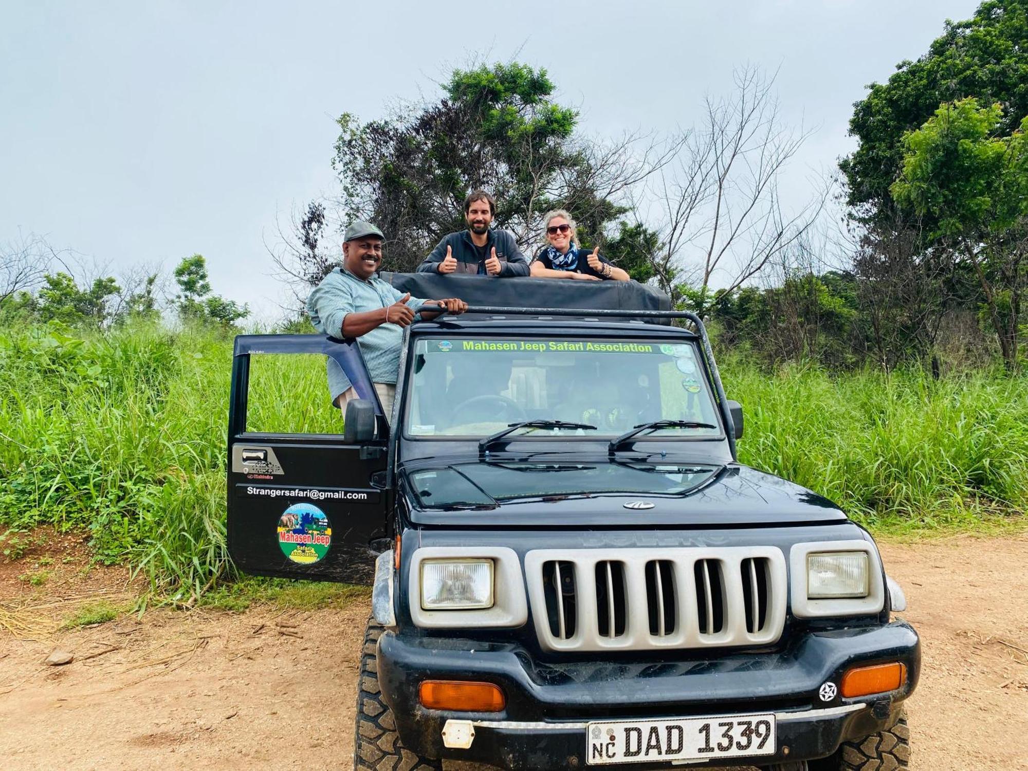 Minneriya Jeep Safari ハバラナ エクステリア 写真